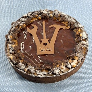 illustration pour le produit flan au chocolat et craquelin aux noisettes