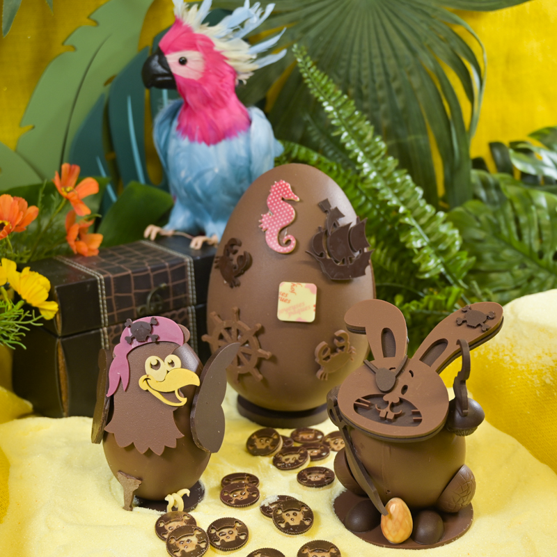 fond coloré pour le produit avec inscription Pâques