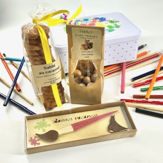 illustration pour le produit BOÎTE EN FER
